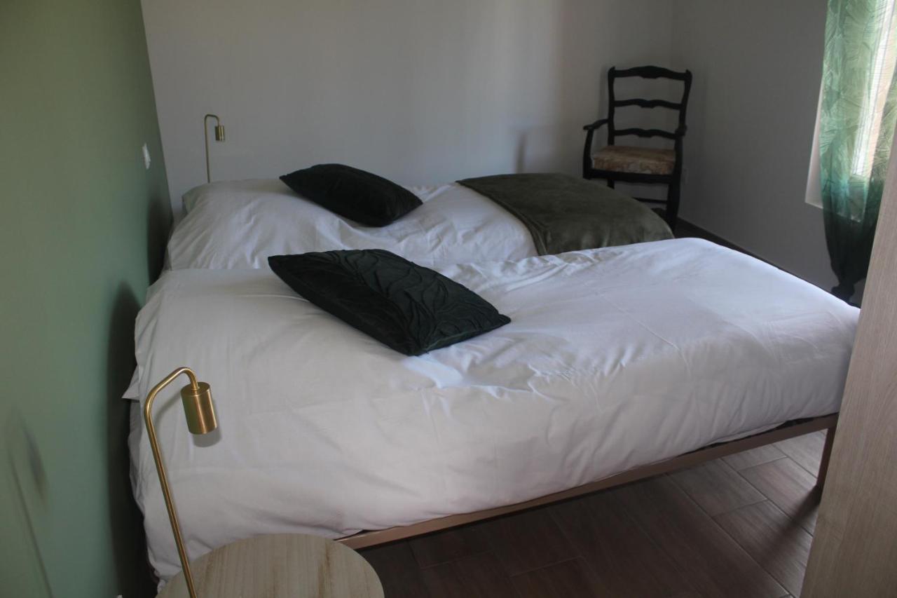 Gite De Charme Pour 10 Personnes Camelas Exterior photo
